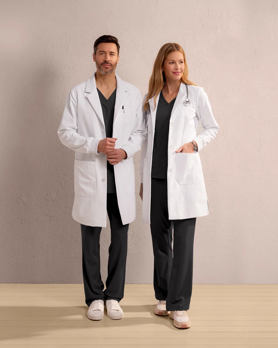 batas de laboratorio y batas de consulta en La Uniformeria